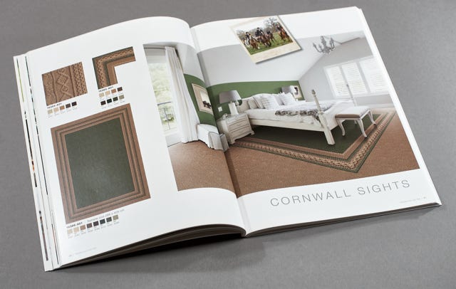 Designbücher und Broschüren