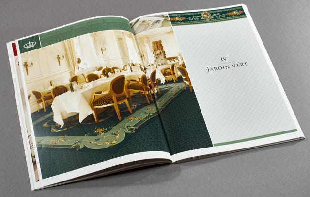 Designbücher und Broschüren