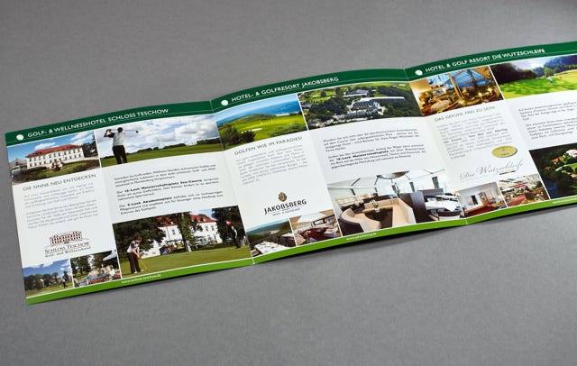 Designbücher und Broschüren