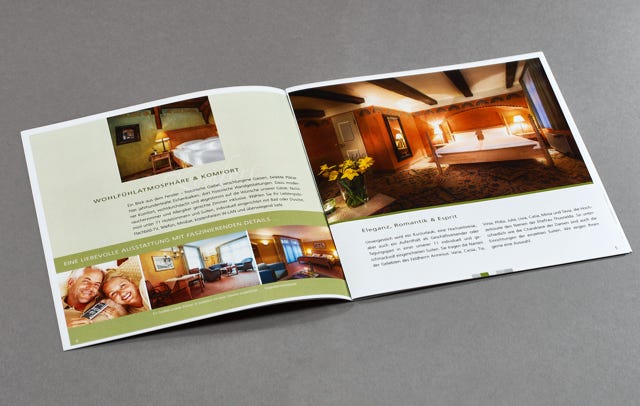 Designbücher und Broschüren