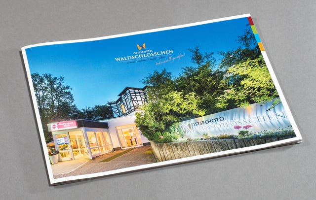 Designbücher und Broschüren